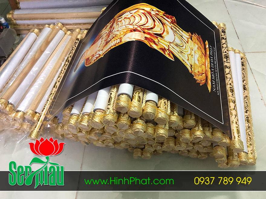 Tranh Phật in trên vải Canvas gắn sáo gỗ