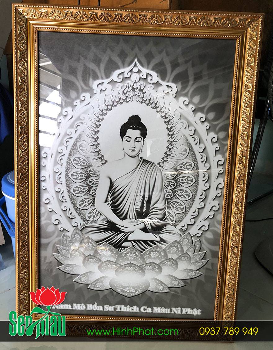 Tranh Phật vào khung lộng kính